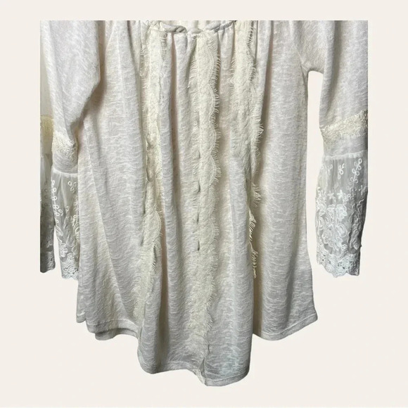 1282. LIVING DOLL 3/4 SLEEVE TOP EMBROIDERED LACE SIZE 1(SEE MEASUREMENTS) - Picture 4 of 9